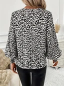 Lucky Life Kadın  Uzun Kollu V Yaka Kollar Gipe Detaylı Leopar Desenli Süprem Bluz thumbnail 3