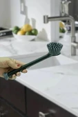 GenelTedarik Vantuzlu Mutfak Banyo Tezgah Üstü Silikon Bulaşık Yıkama Lavabo Temizleme Mutfak Tezgah Fırçası 2Lİ thumbnail 1