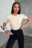 Rahat Ve Şık Kısa Kollu Bisiklet Yaka Likralı Viskon Penye Body Bej thumbnail 1