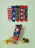 Yılbaşı 5’lı Desenli Çorap Seti | Unisex Hediye Kutulu Kış Temalı Çoraplar thumbnail 5