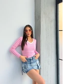 V yaka çizgili bluz pembe thumbnail 4