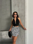 Tek yırtmaçlı zebra desenli deri etek beyazsiyah w24475-S thumbnail 6