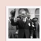 2026 Atatürk Masa Takvimi | Doğal Ahşap Tabanlı Masaüstü Takvimi thumbnail 5