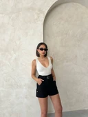 Kemer detaylı gabardin şort siyah s25289 thumbnail 4