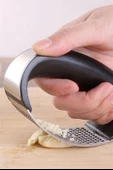 OLLEVRA Sarımsak Ezici Paslanmaz Çelik Garlic Press thumbnail 5