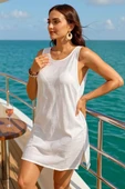 Kadın Beyaz Sırt Detaylı Yırtmaçlı Plaj Elbisesi Pareo - Şık, Rahat ve 4 Mevsim Kullanıma Uygun thumbnail 3