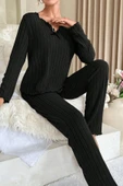 Kadın Siyah Uzun Kollu Fiyonklu Yuvarlak Yaka Mevsimlik Pijama Takımı thumbnail 6