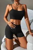 Kadın Siyah Şortlu Kaşkorse Gecelik Takım - Modern, Konforlu ve Günlük Kombinlere Uygun thumbnail 2
