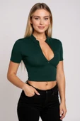 Kadın Yeşil Yarım Fermuarlı ve Kısa Kollu Crop Top Bluz - Şık, Rahat ve Kolay Kombinlenebilir thumbnail 3