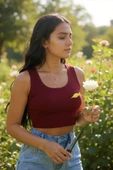 Kadın Bordo Kare Yaka Crop Top Bluz - Şık, Rahat ve Kolay Kombinlenebilir thumbnail 1