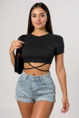 Kadın Siyah Yarım Kol Çapraz Bağlamalı Crop Top Bluz - Şık, Rahat ve Kolay Kombinlenebilir thumbnail 2