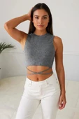 Kadın Gri Çapraz Bağlamalı Crop Top Büstiyer - Modern ve Şık Tasarım thumbnail 1