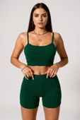 Kadın Yeşil Şortlu Kaşkorse Gecelik Takım - Modern, Konforlu ve Günlük Kombinlere Uygun thumbnail 1