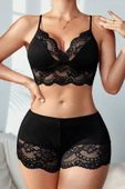 Kadın Siyah Kaşkorse ve Dantel Detaylı Şortlu Gecelik Takım thumbnail 4