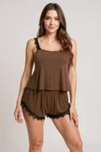 Kadın Kahverengi Dantelli Şortlu Pijama Takımı - Rahat, Şık ve 4 Mevsim Kullanım thumbnail 3