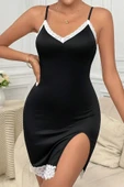 Kadın Siyah Askılı Yırtmaçlı Beyaz Dantelli Gecelik - Modern ve Şık Tasarım thumbnail 6