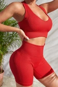 Kadın Kırmızı Yüksek Bel Çapraz Sırt Detaylı Şortlu Gecelik Takım - Modern, Konforlu ve Günlük Kombinlere Uygun thumbnail 4