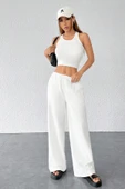 Kadın Beyaz Bol Kesim Cepli Geniş Paça Dökümlü Pantolon thumbnail 5