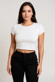 Kadın Beyaz Yuvarlak Yaka Yarım Kol Crop Top Bluz thumbnail 2