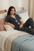 Kadın Siyah Kalp Desenli Fiyonklu Kısa Kollu Uzun Pijama Takımı thumbnail 5