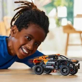 LEGO Technic NEOM McLaren Extreme E Race Car 42166 thumbnail 3