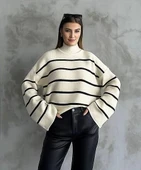 Çizgili ispanyol kol triko boğazlı kazak beyaz elf thumbnail 1