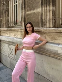 Crop pantolon biyeli takım pembe thumbnail 2