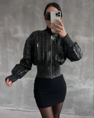 Beli büzgülü crop deri ceket siyah thumbnail 1