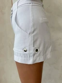 Kemer detaylı gabardin şort beyaz s25289 thumbnail 2