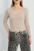 V yaka kaşkorse bluz bej a3699 thumbnail 5