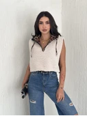 Astarlı kapşonlu kuzu yelek beyaz t1243 thumbnail 1