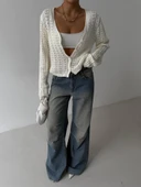 Küçük düğmeli küçük örgülü triko hırka beyaz thumbnail 3