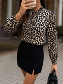 Kadın Uzun Kollu Yakadan Bağcıklı Leopar Desenli Süprem Bluz thumbnail 3