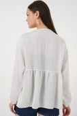Önü Bağcıklı Uzun Kol Bluz 946 - Ekru thumbnail 3