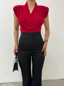 Sıfır Kol Vatkalı Kruvaze Model Sandy Bluz -Bordo thumbnail 9