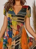Kadın Kısa Kollu V Yaka Renkli Karışık Desen Kloş Süprem Midi Elbise thumbnail 2