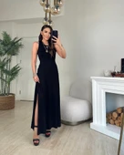 Kadın Arkadan çapraz Detay Yuvarlak Yaka Maksi Viskon Elbise thumbnail 4