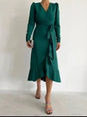 Kadın Yeşil Krep Kumaş Midi Boy Kuşaklı Uzunkol Elbise thumbnail 6