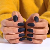 LitaeTrend 12 Adet Kendinden Yapışkanlı Tak ve Çık Mat Siyah Takma Tırnak thumbnail 4