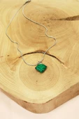 LitaeTrend Malakit Doğal Taşı Zincirli El Yapımı Kolye Uç: 1,5 cm Zincir: 20 cm Kutulu thumbnail 6