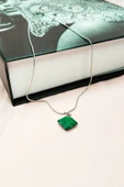 LitaeTrend Malakit Doğal Taşı Zincirli El Yapımı Kolye Uç: 1,5 cm Zincir: 20 cm Kutulu thumbnail 7