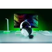 Razer Blackshark V3 Pro 7.1 Surround Beyaz Kablosuz Gaming Kulaklık RZ04-05400200-R3M1 thumbnail 4