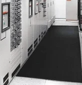 10KV 2MM Yalıtkan İzole Halı Paspas TSE Belgeli 100*500 Cm Siyah Renk thumbnail 4