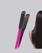 Profesyonel İyon Teknolojili Saç Düzleştirici – 220°C Hızlı Isınma ve LED Ekranlı Tasarım thumbnail 3