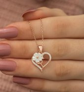 Manolya Çiçeği Kalp Tasarımlı 925 Ayar Gümüş Kolye ROSE thumbnail 6