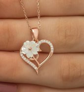 Manolya Çiçeği Kalp Tasarımlı 925 Ayar Gümüş Kolye ROSE thumbnail 3