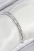 Pirinç Zirkon Taşlı Su Yolu Model Gümüş Renk Kadın Bileklik - TJ-BB7882 thumbnail 1