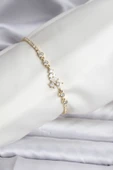 Çiçekli Model Zirkon Taşlı Gold Renk Su Yolu Kadın Bileklik - TJ-BB8110 thumbnail 1