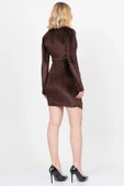 Parlak Taş Detaylı Kadife Kruvaze Mini Elbise thumbnail 6