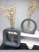 Gri Masaüstü Minimal 2'li Vazo Seti, Yuvarlak-Kare Formlu, Cam Tüplü Vazo thumbnail 1